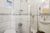 Duschbad im Erdgeschoss