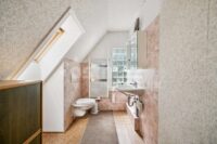 separates WC Dachgeschoss